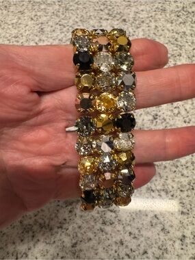 TOVA OLIVIA Gold and Clear Multi-Row Crystal Stretch Bracelet